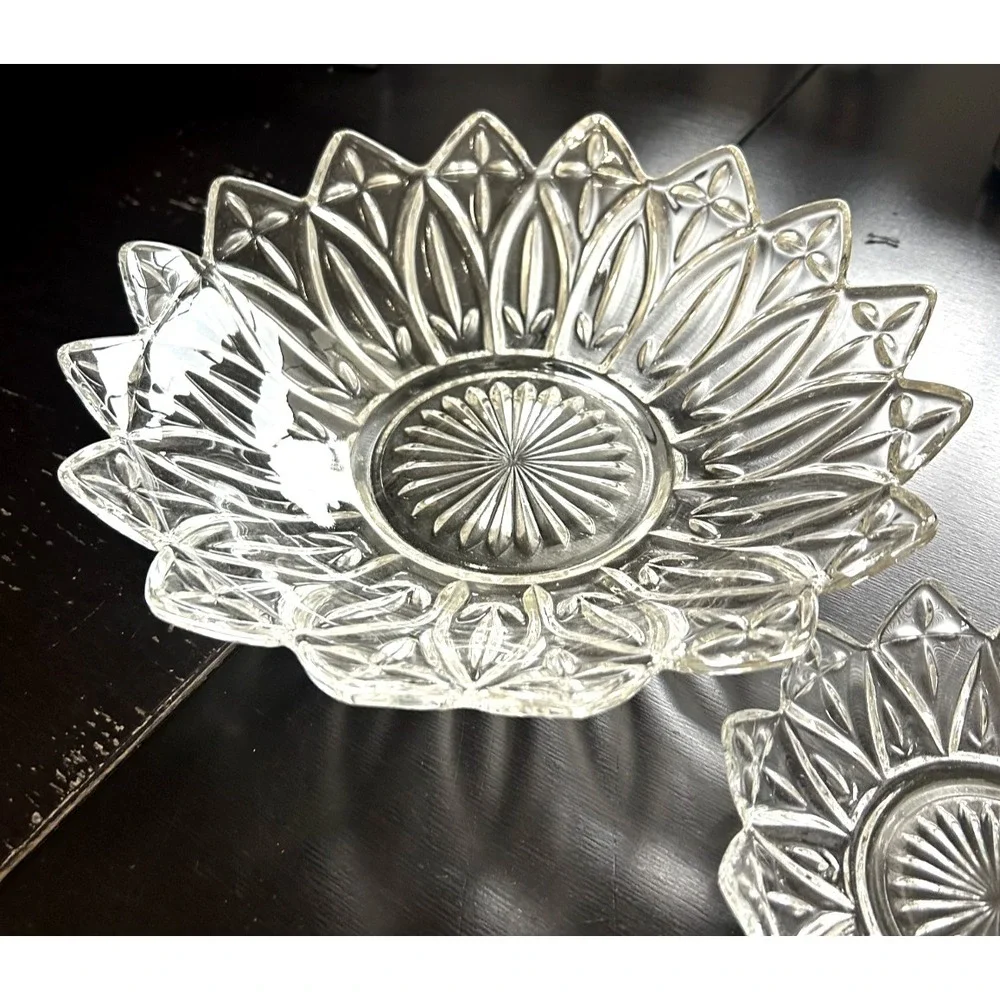 Federal Glass Vintage Clear Petal Pattern Serving Bowls Large 10